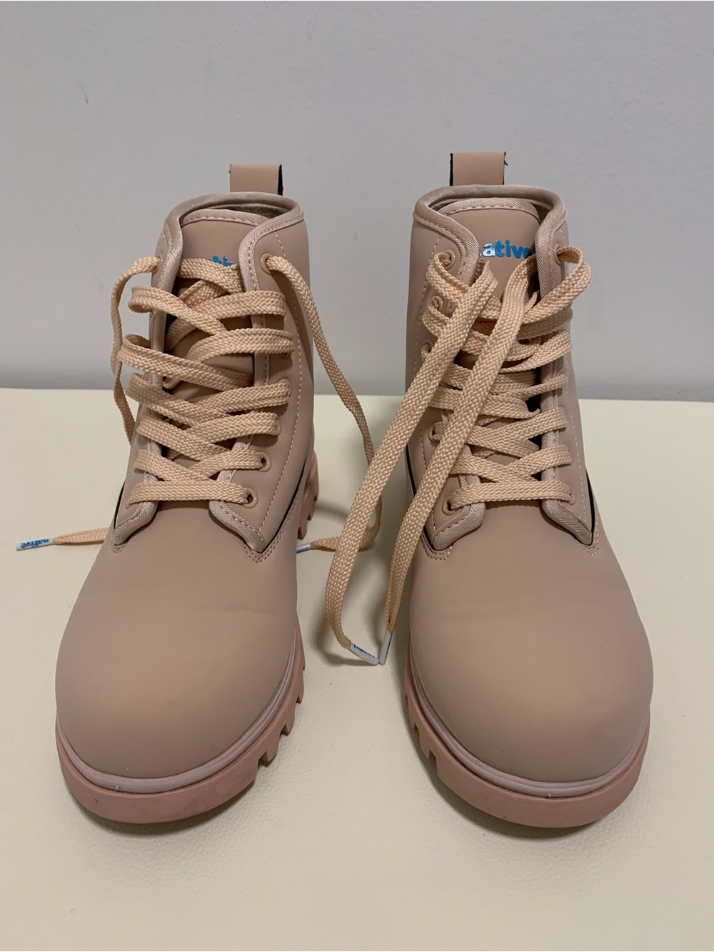Native Blush Pink Lace-Up Ankle Johnny Treklite Bloom Boots, size 7